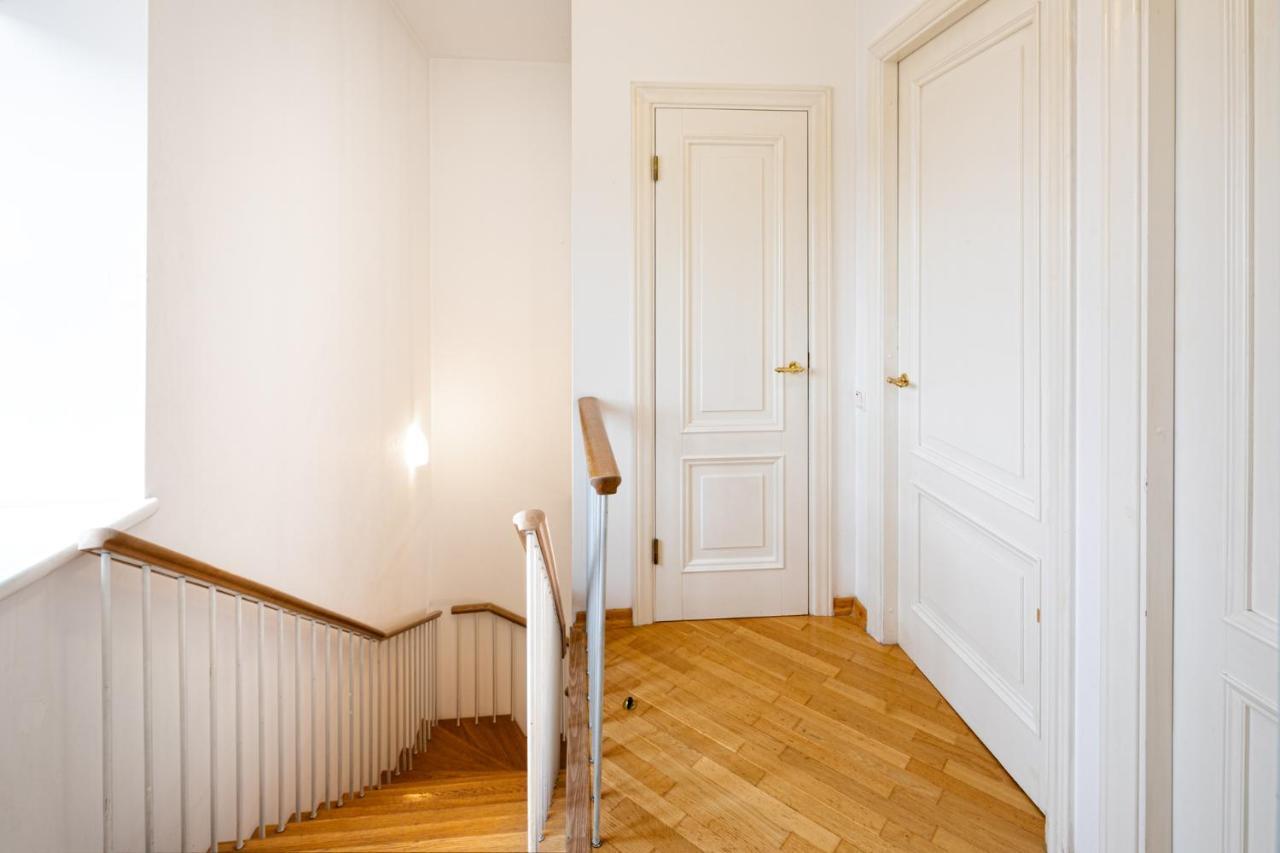 Old Riga Two Floor Palasta Loft Apartment With River View Kültér fotó