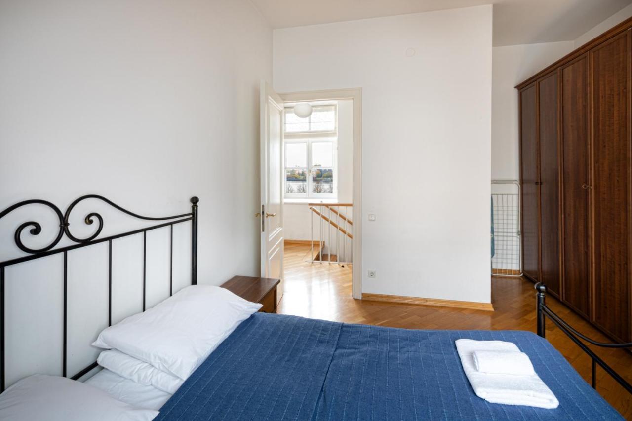 Old Riga Two Floor Palasta Loft Apartment With River View Kültér fotó