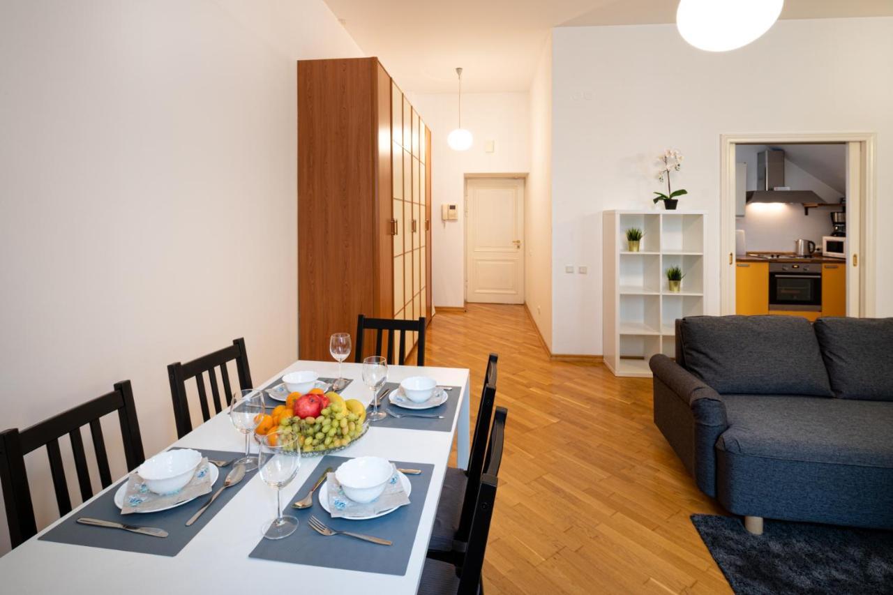 Old Riga Two Floor Palasta Loft Apartment With River View Kültér fotó