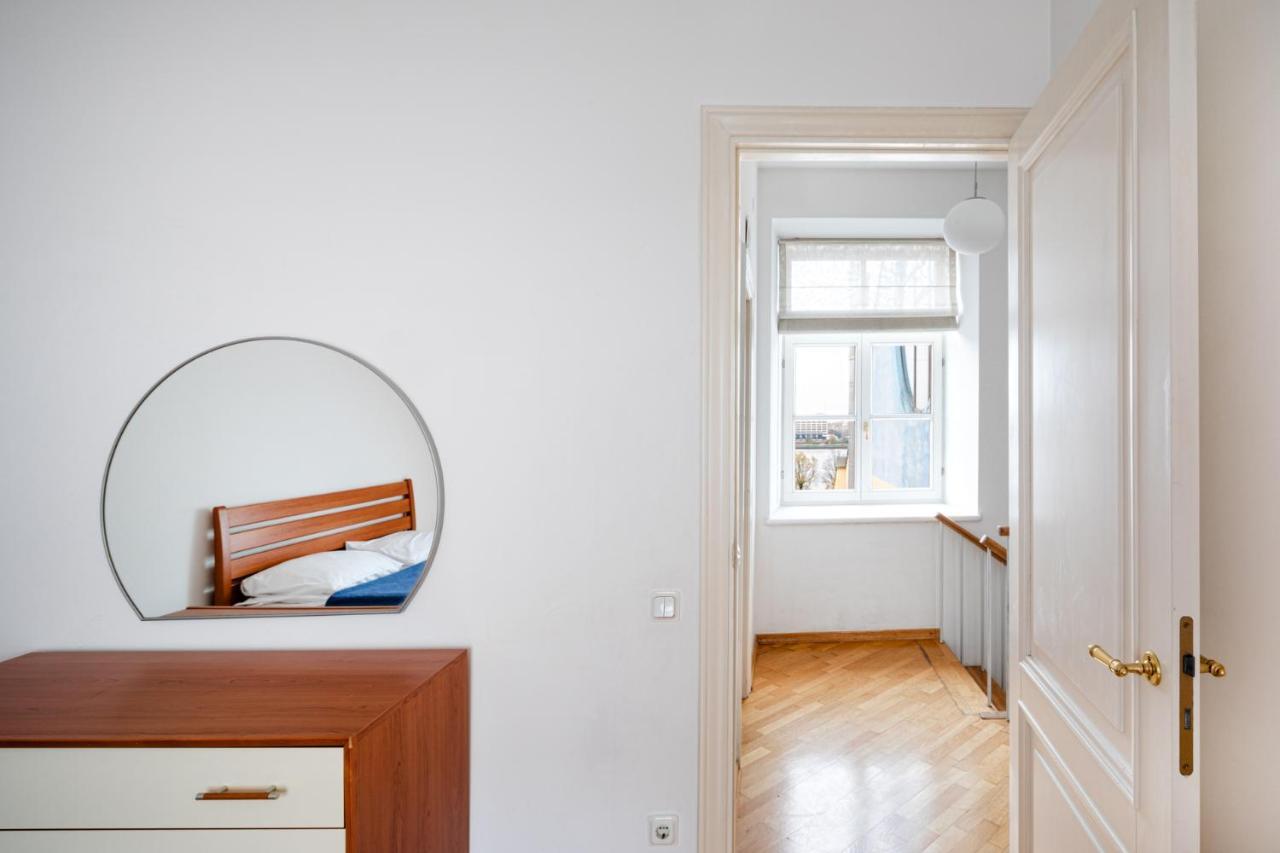 Old Riga Two Floor Palasta Loft Apartment With River View Kültér fotó